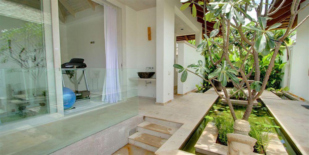 Mia Ko Samui